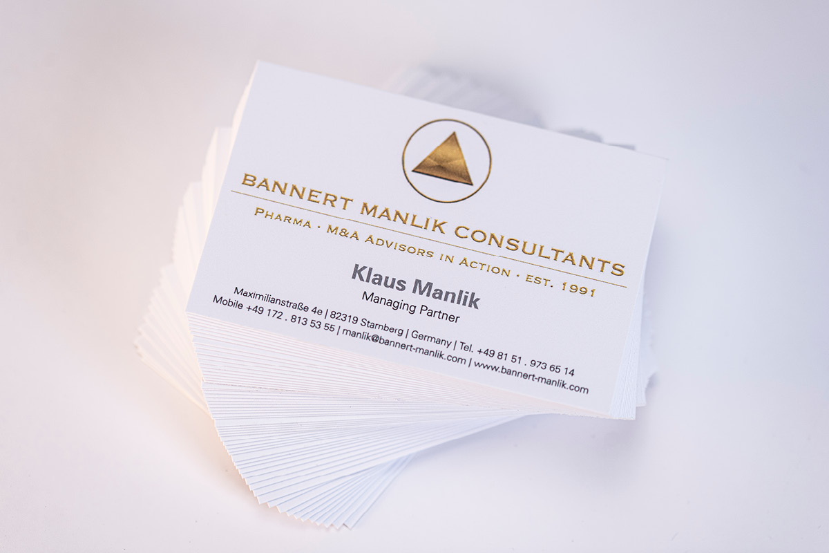 Design von schlichten Visitenkarten für Bannert Manlik Consultants.